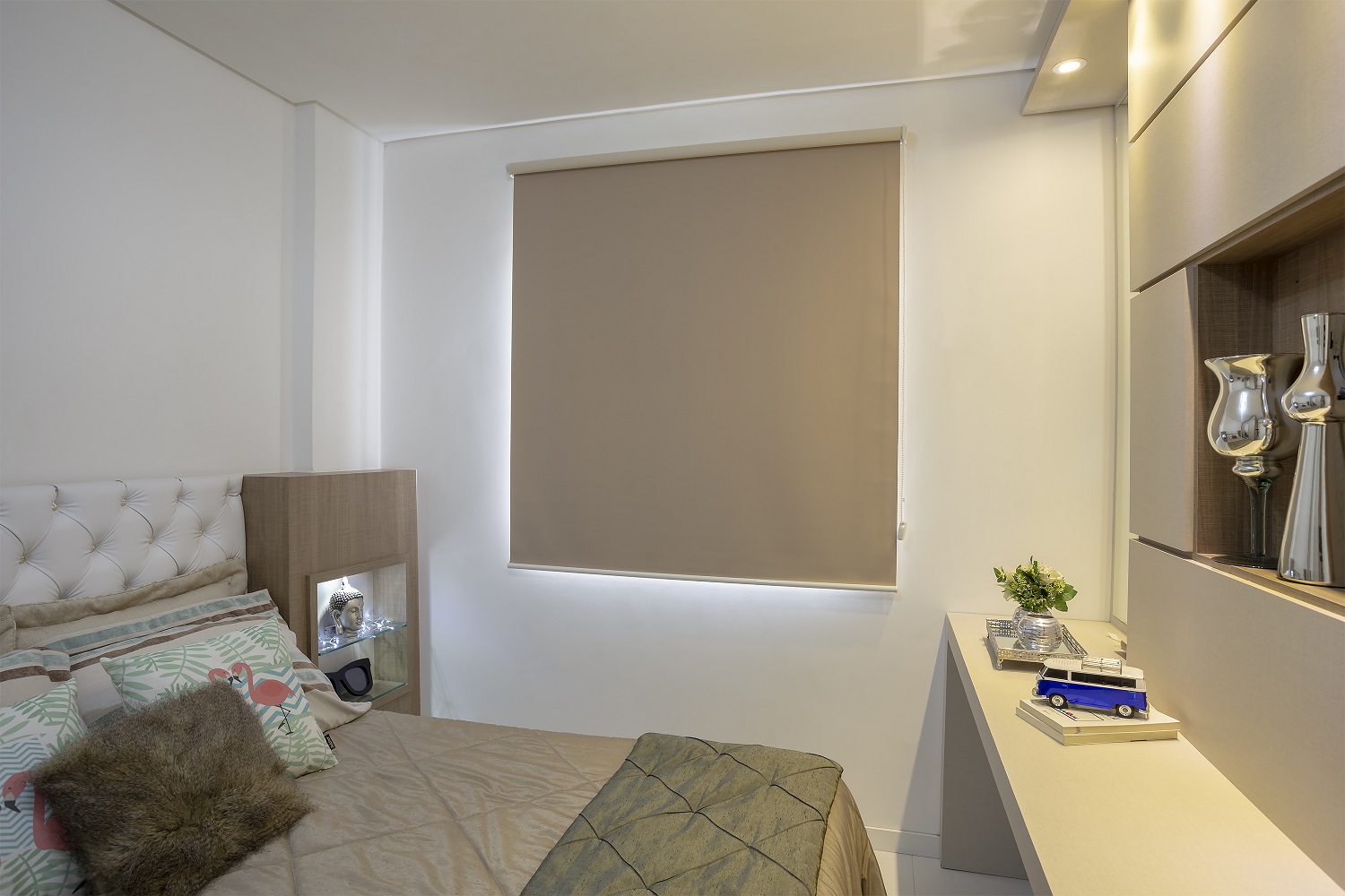 Persiana Rolo (2,40Lar. x 1,80Alt.) Tecido Blackout - Marrom