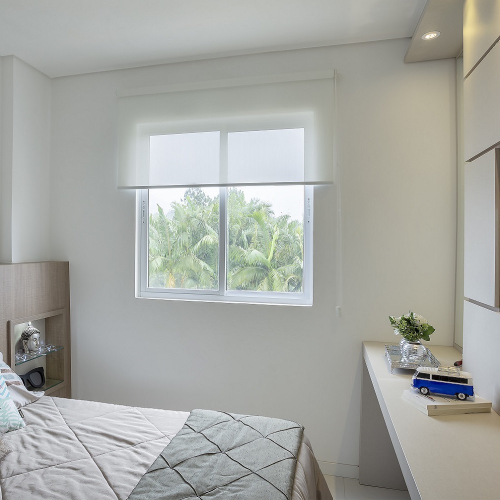 Persiana Rolo (2,40Lar. x 1,80Alt.) Tela Solar Screen Branco