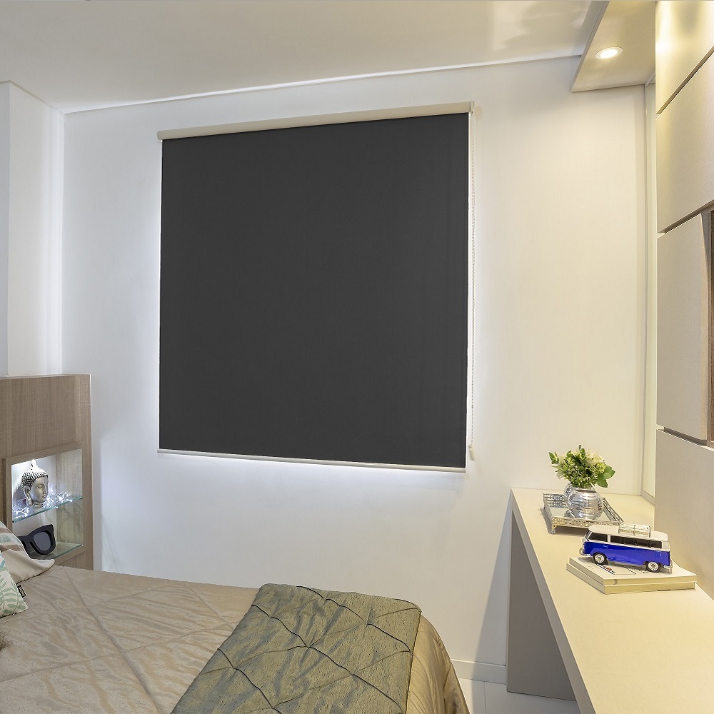 Persiana Rolo (2,50Lar. x 1,50Alt.) Tecido Blackout - Preto