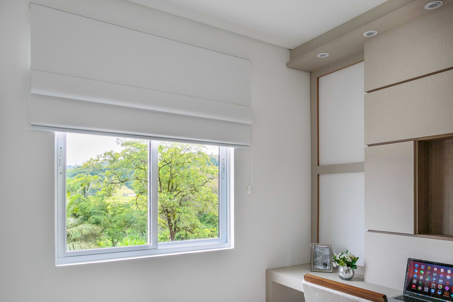 Persiana Romana (1,40Lar. x 1,50Alt.) Tecido Blackout Branco