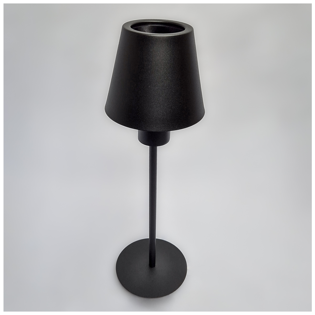 Luminária Abajur Carlotta Cor Preto