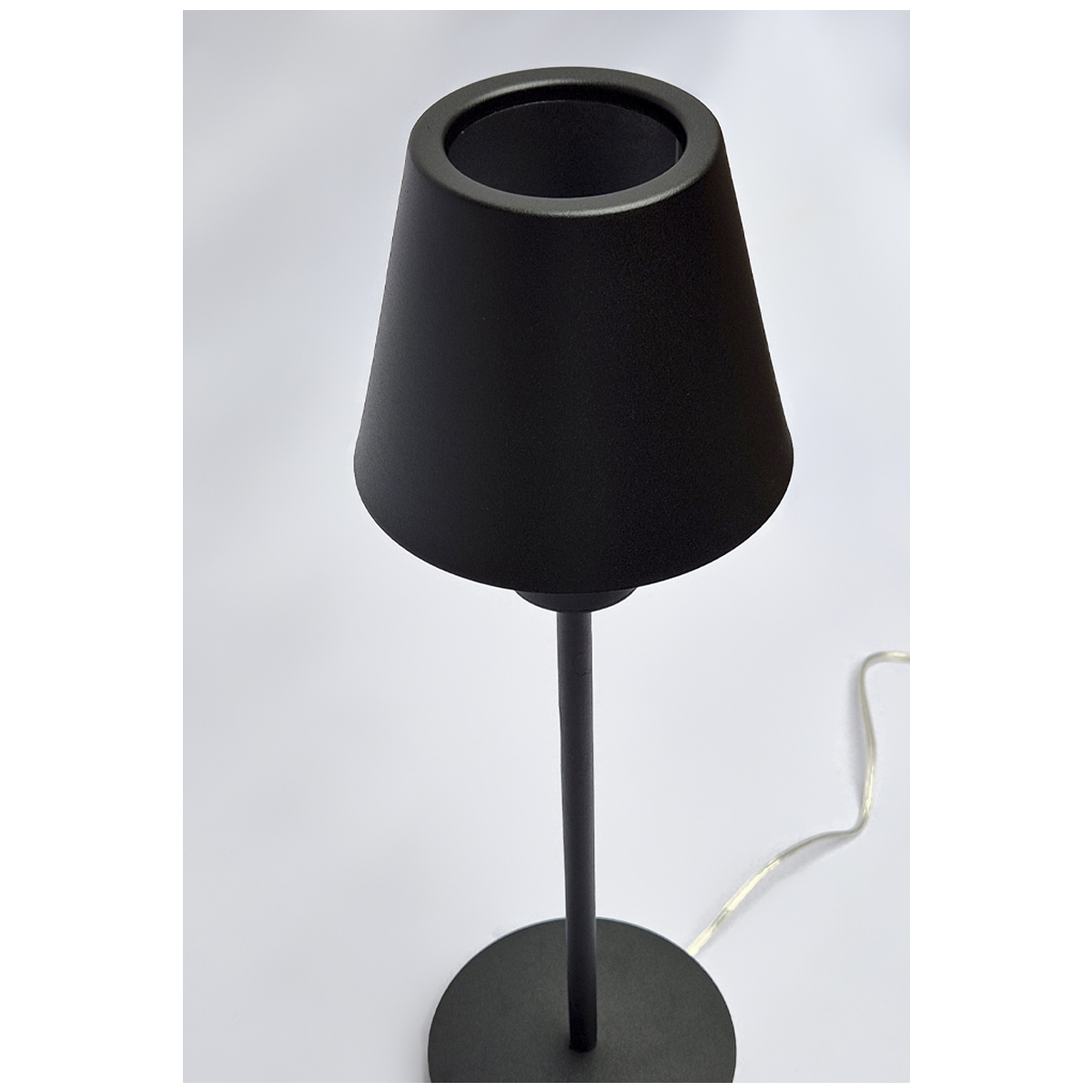 Luminária Abajur Carlotta Cor Preto