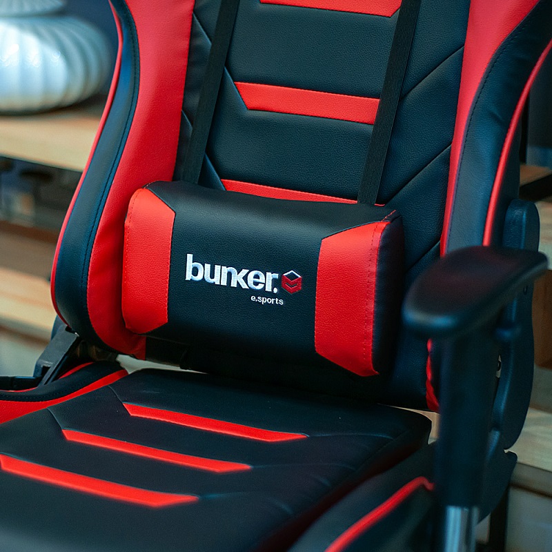 Cadeira Gamer II Reclinável 180º Giratória Preto e Vermelho Altura Ajustável Função Relax