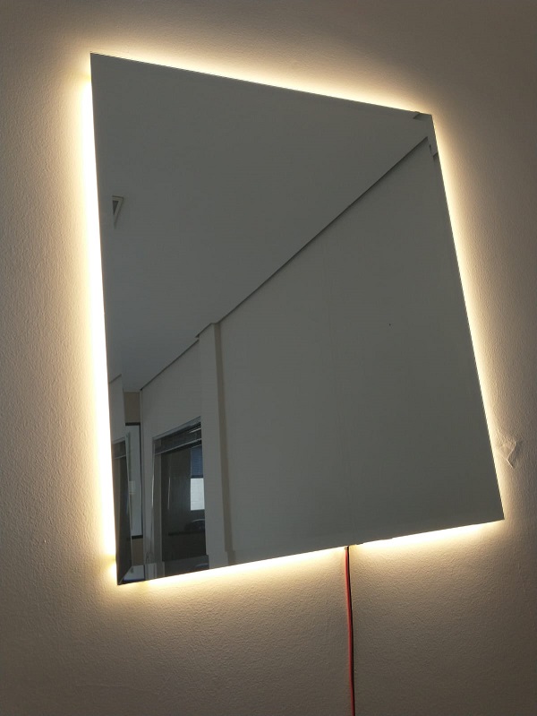 Espelho Lapidado Bisotê Iluminado com Led Quente - 70X90 cm