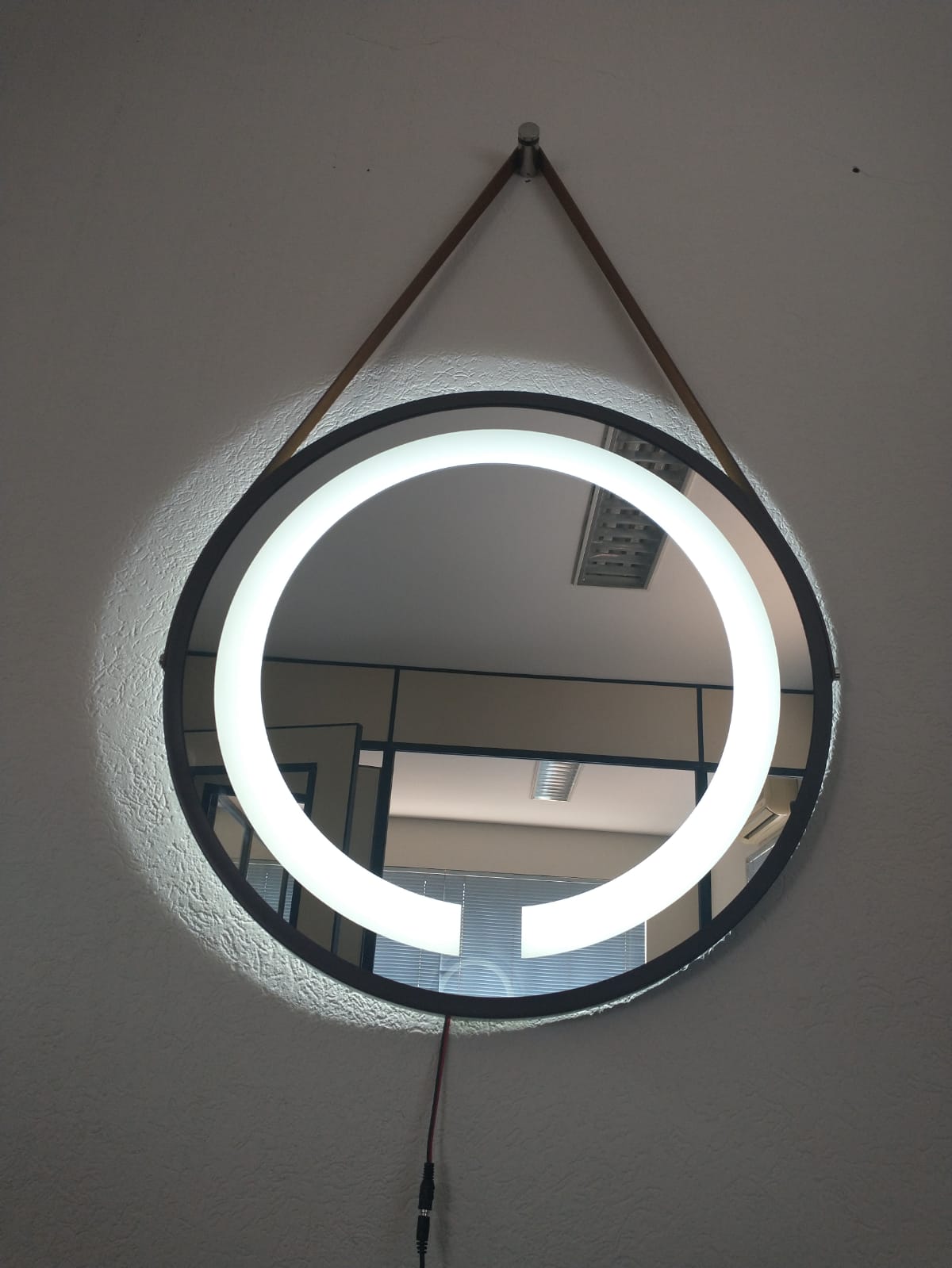 Espelho Led Frio Adnet 60 cm Preto Alça Preto
