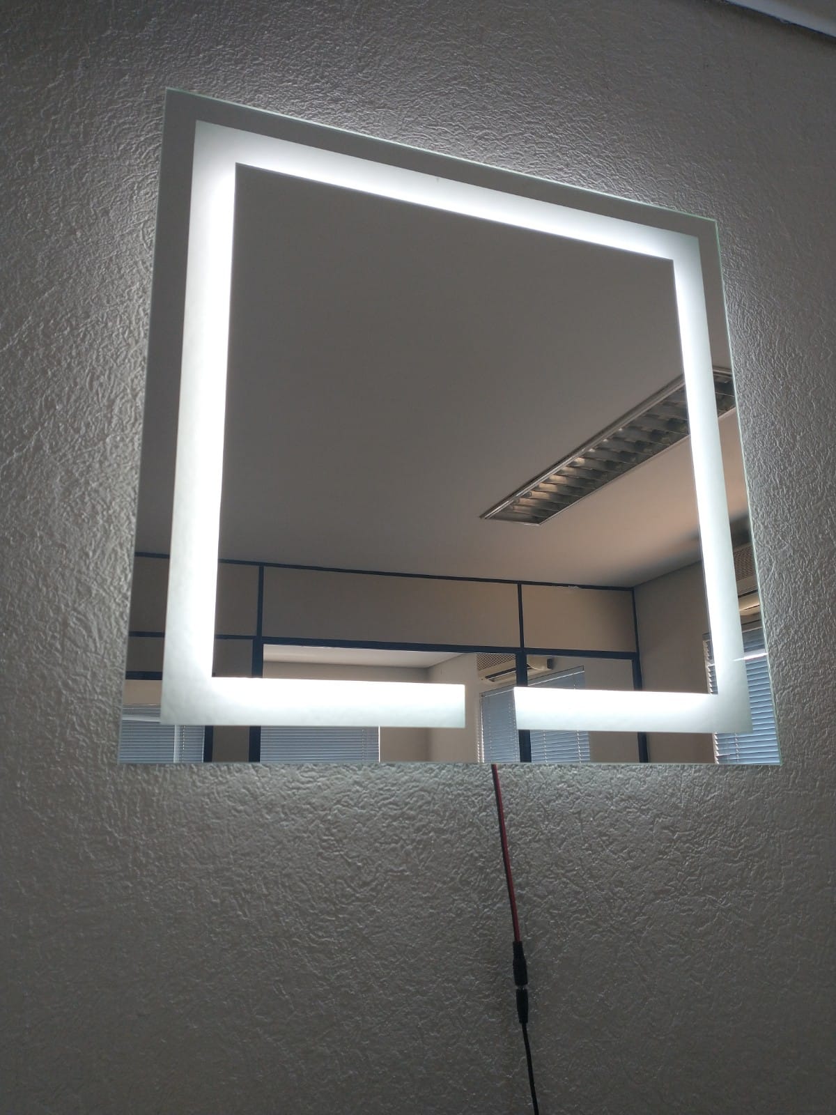 Espelho Led Frio Quadrado Iluminado Jateado - 60x60cm