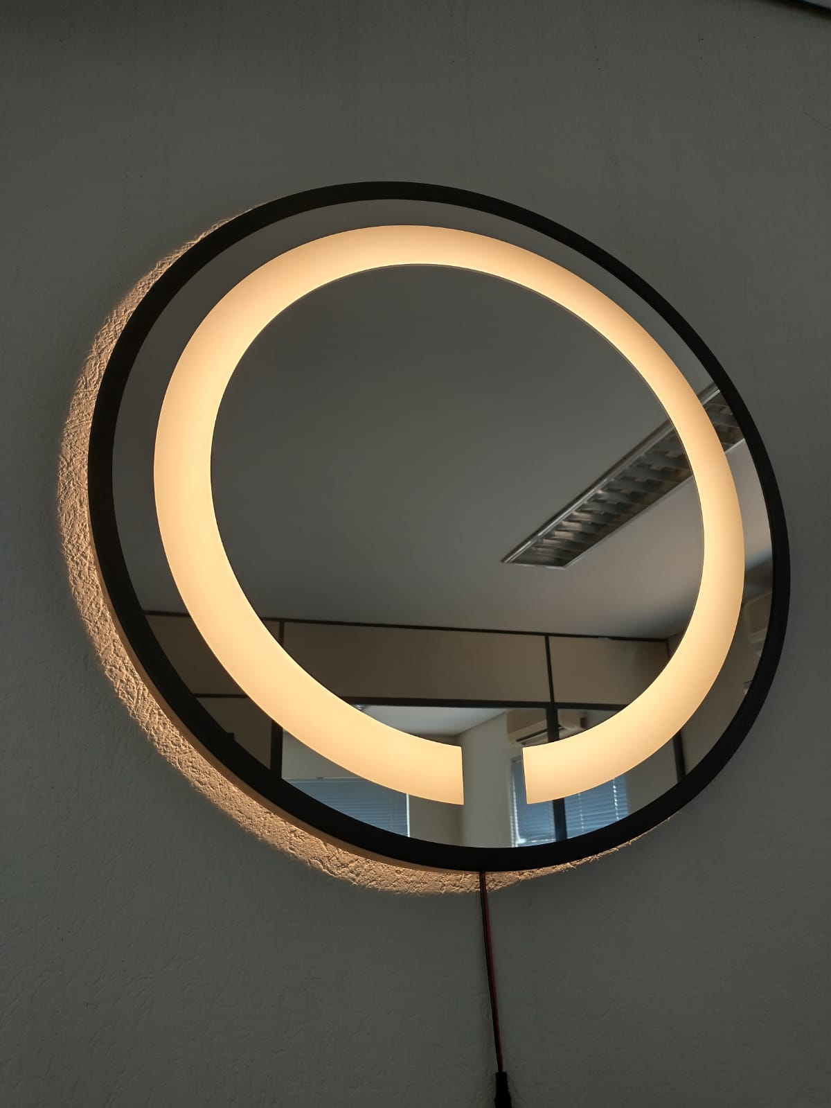 Espelho Led Quente Adnet 60 cm Moldura Marrom Sem Alça