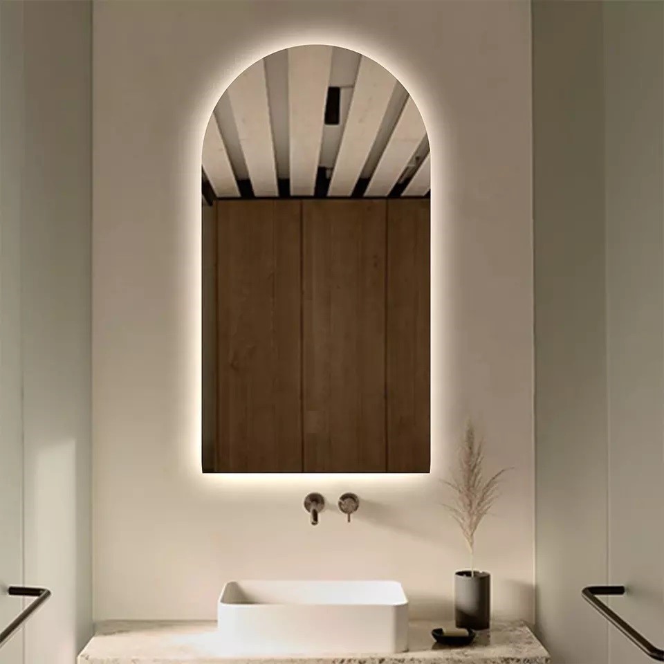 Espelho lapidado Arco Janelinha Iluminado com LED Quente - 60x80cm