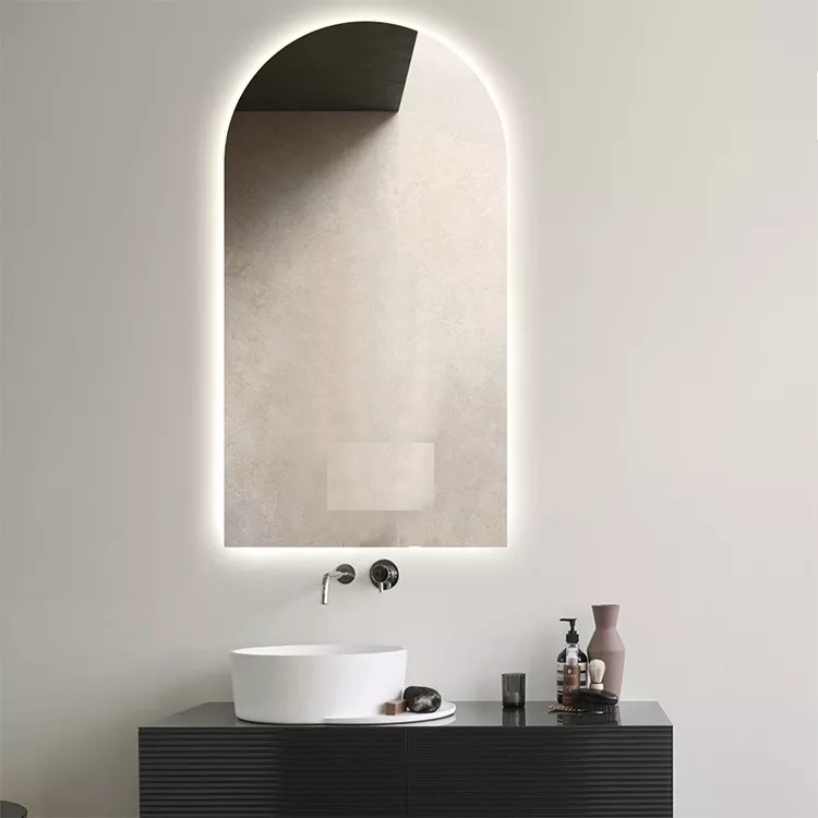 Espelho lapidado Arco Janelinha Iluminado com LED frio - 60x80cm