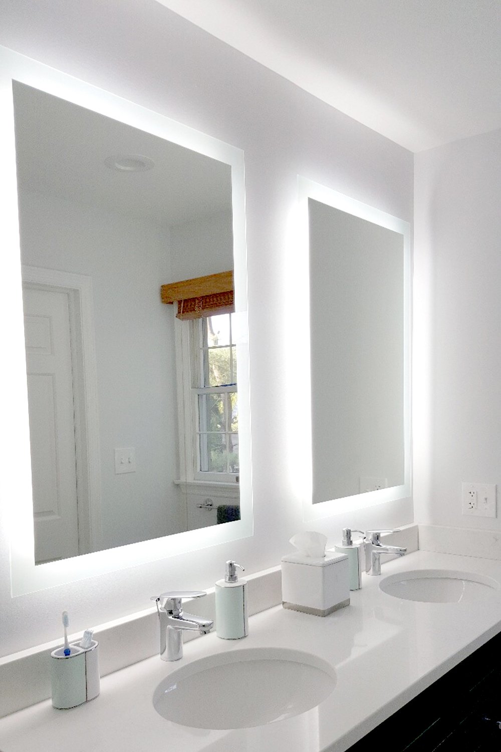 Espelho lapidado bisotê Iluminado com LED Frio - 50x80cm
