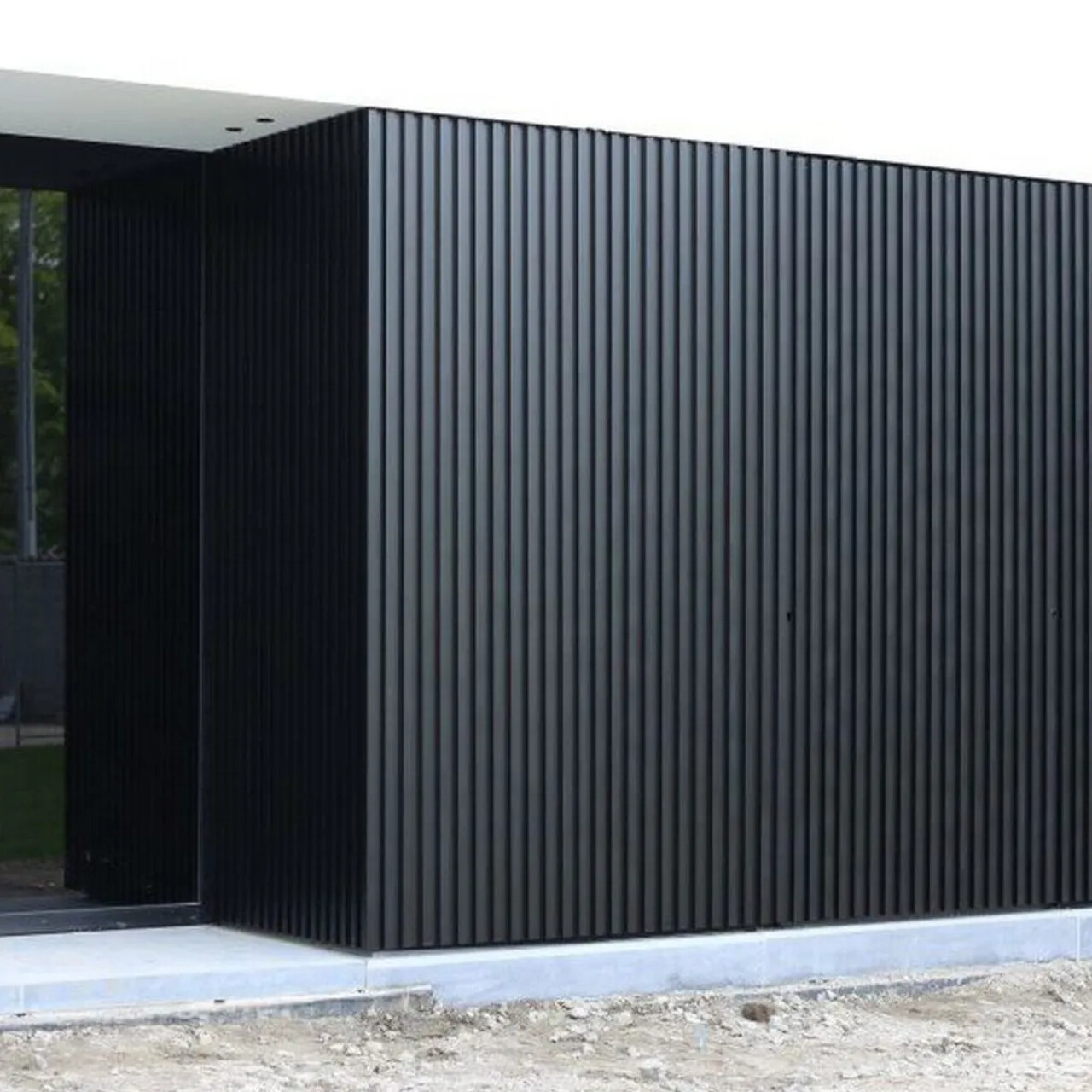 Painel Ripado WPC Externo Cor Preto 2,90m x 20cm (0,58m²)