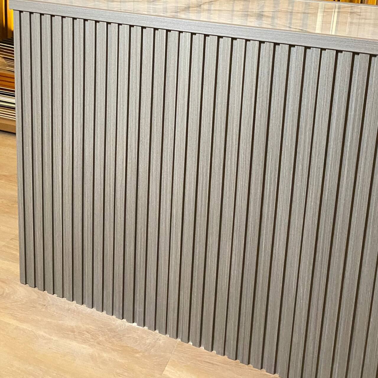 Painel Ripado Wpc Interno Low Cor: Cinza Médio 2,90m x 15cm (0,43m²)