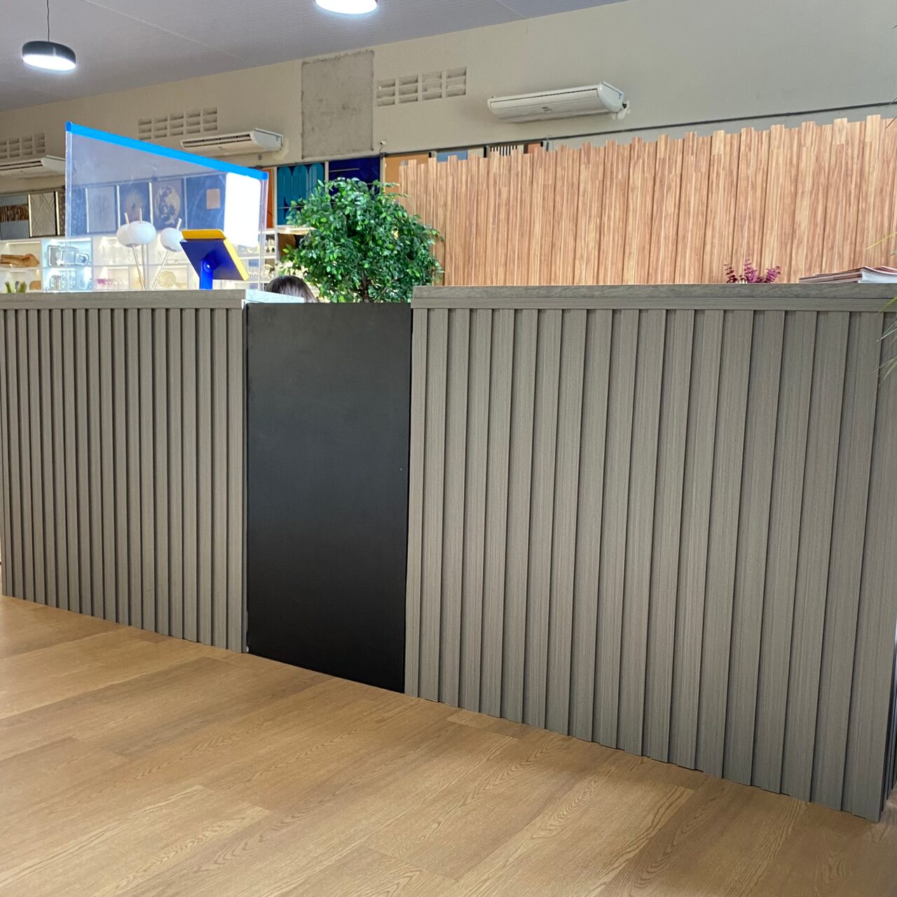 Painel Ripado Wpc Interno Wide Cor: Cinza Médio 2,90m x 19cm (0,55m²)