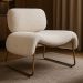Poltrona Decorativa Versatil Calm Super Boucle Pés em Metal Off White