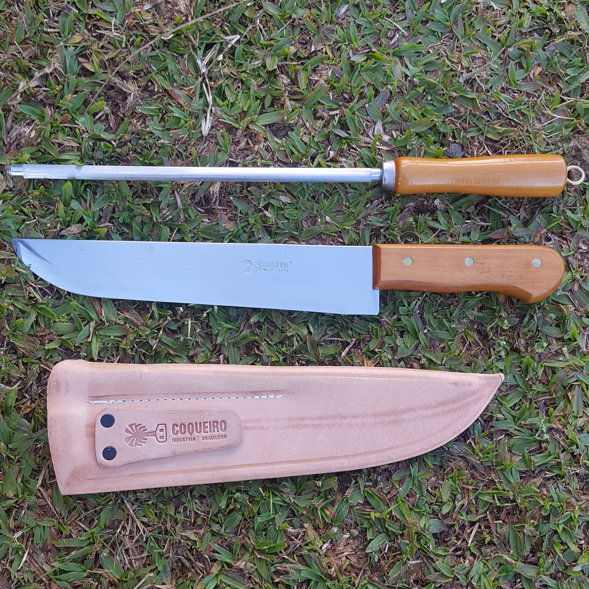 Faca Carneadeira Aço Carbono 10'' Com Chaira Bainha Couro
