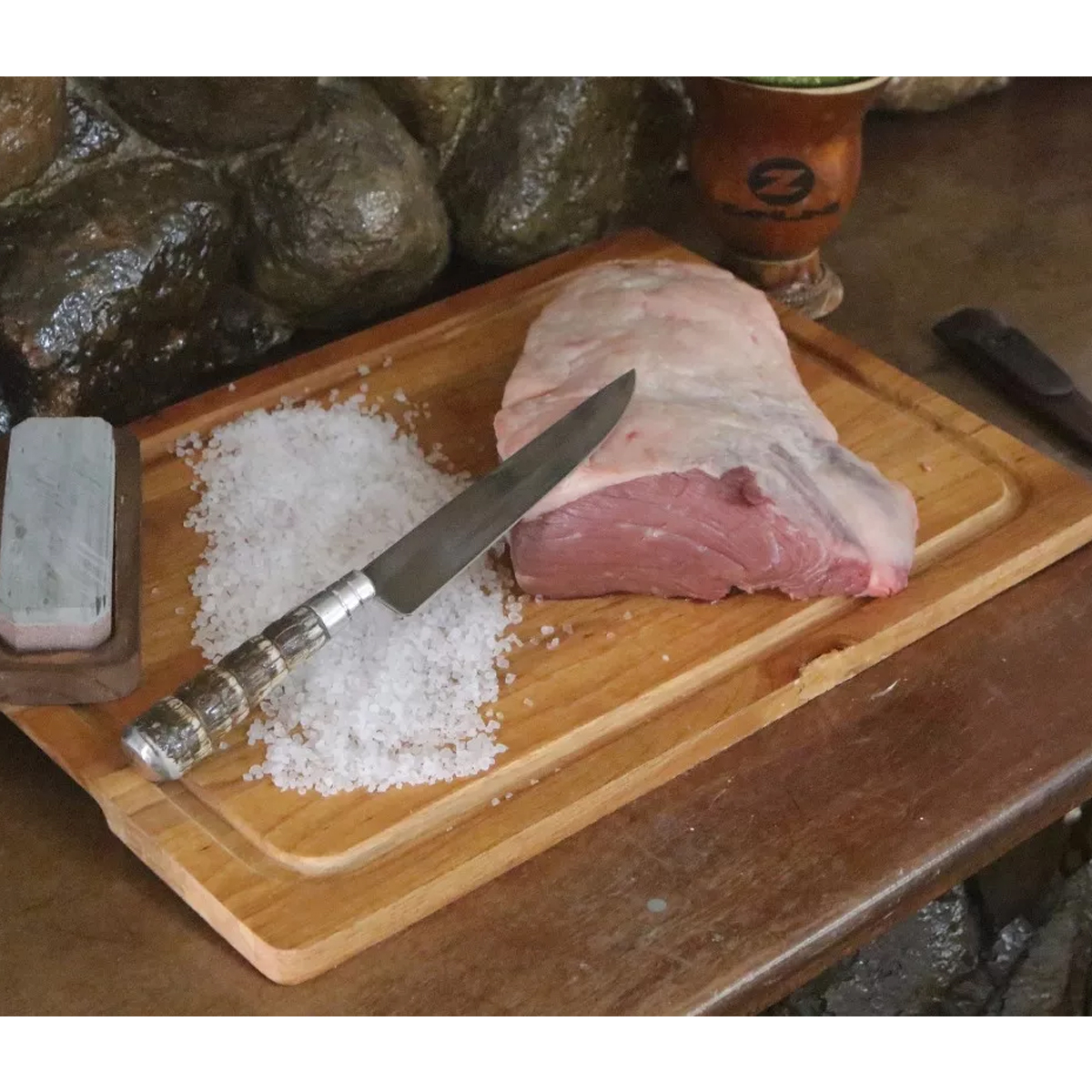 Faca Churrasco 6'' Aço Inox Cabo Rabo De Tatu e Bainha Couro