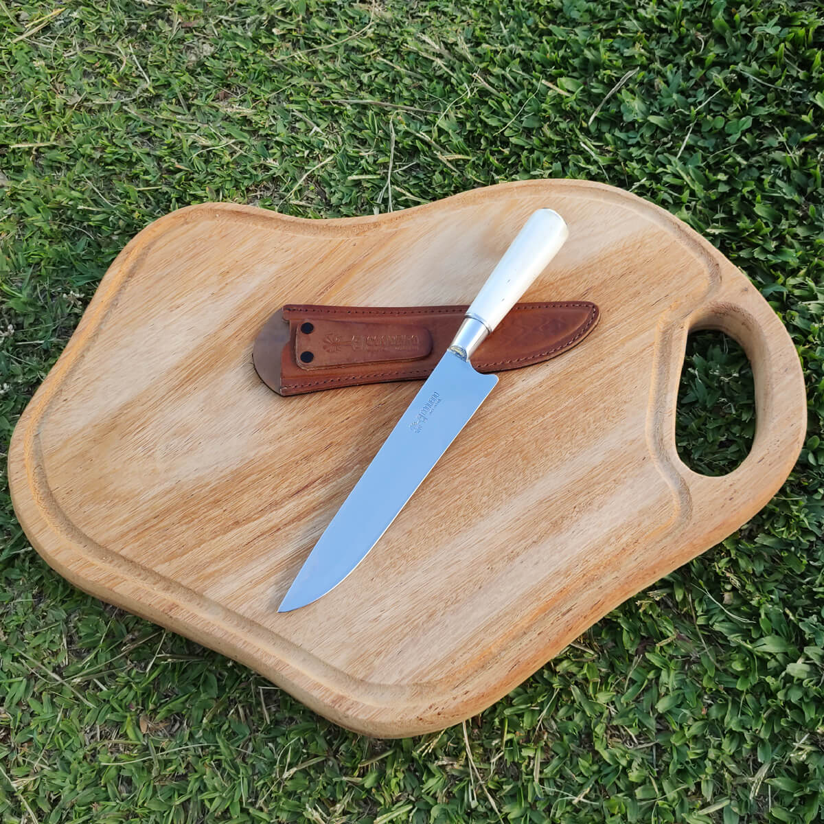 Faca Churrasco 8' Aço Inox 420 Bainha Couro Cabo Osso de Avestruz