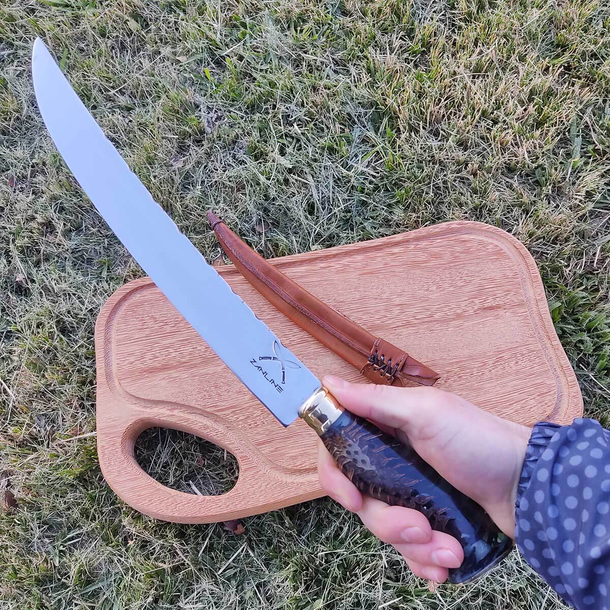 Faca Estilo Chef Nusret Gökçe Salt Bae Carne Artesanal 10' Cabo Híbrido Resina e Pinha Aço Inox 420c
