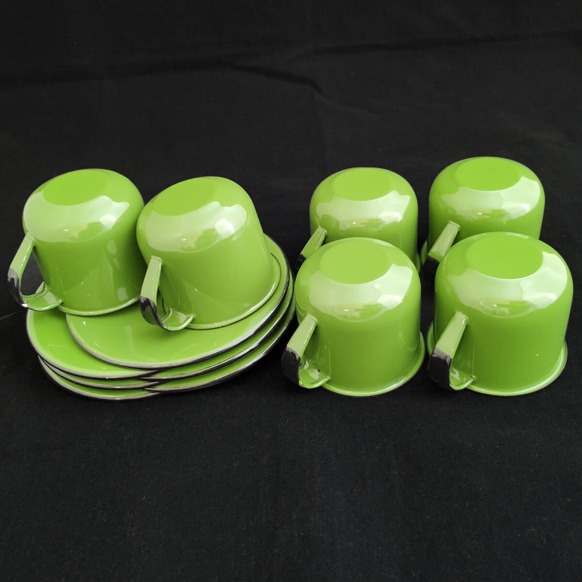 Jogo De Xícaras Com Pires 6 Canecas Esmaltada 180ml Chá Café Verde