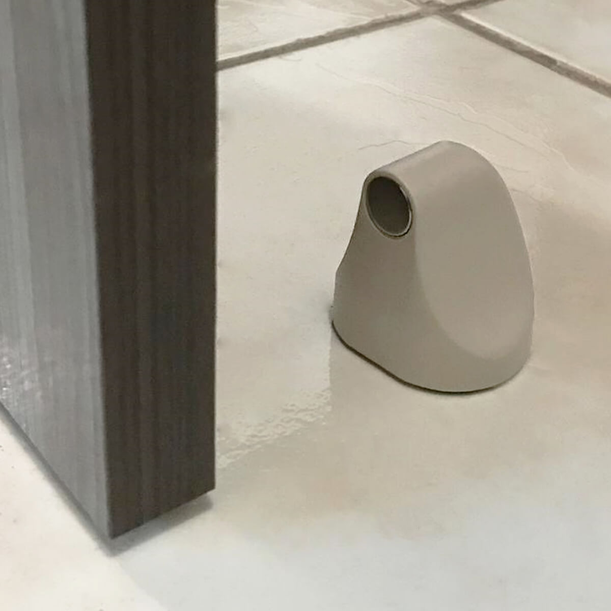 Kit 4 Trava Porta Aparadores De Imã Fixadores Magnéticos Marrom Claro