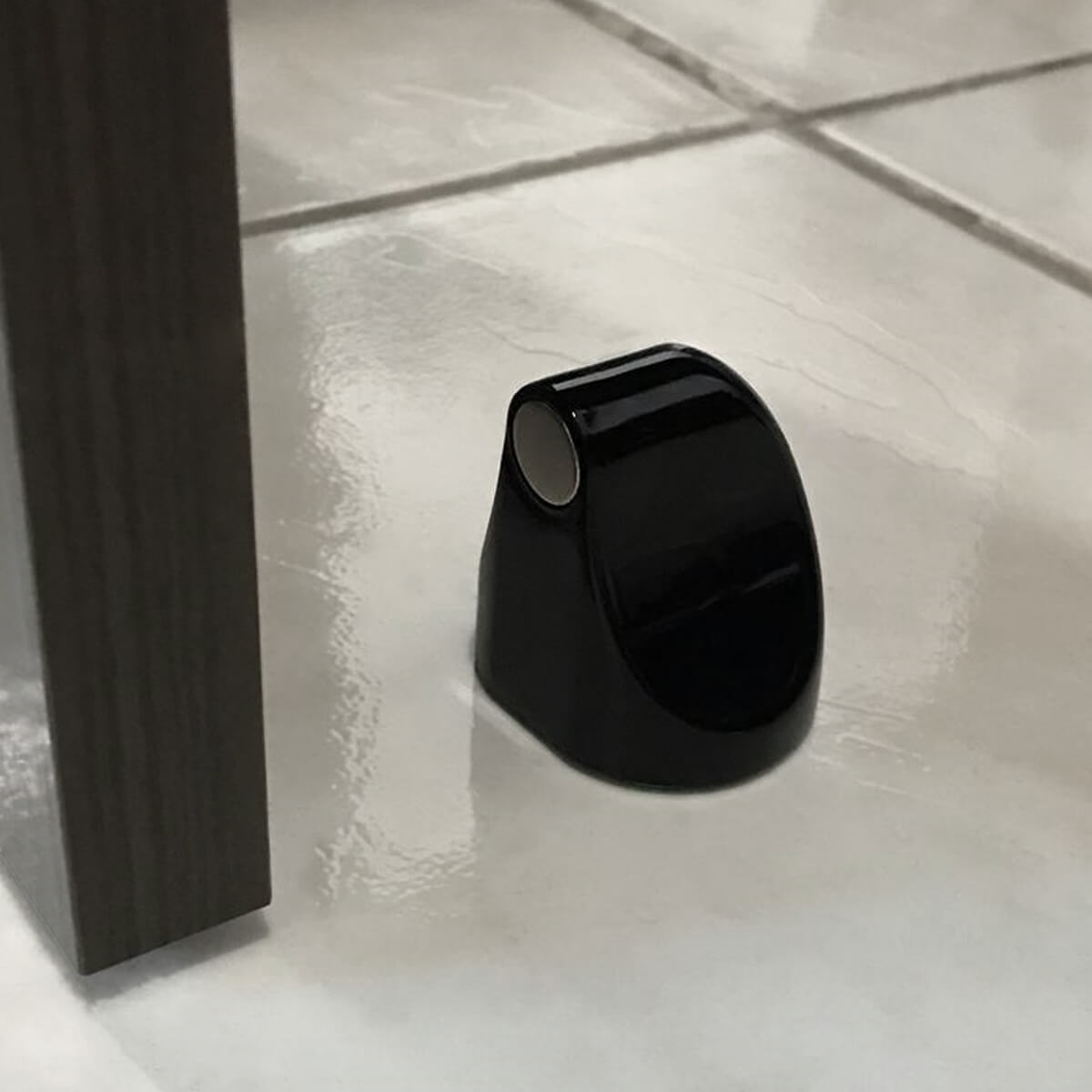Kit 4 Trava Porta Aparadores De Imã Fixadores Magnéticos Preto
