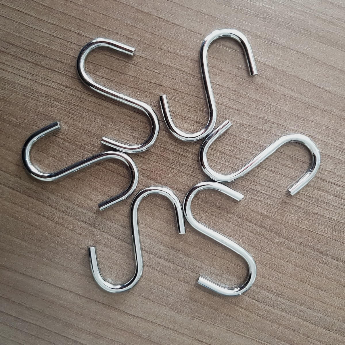Kit 6 Ganchos Multiuso Para Barra Toalha Utensílios Cromado