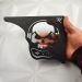 Mão Francesa Aço Preta 20cm Caveira Gamer Decorativa para Prateleira Zarg