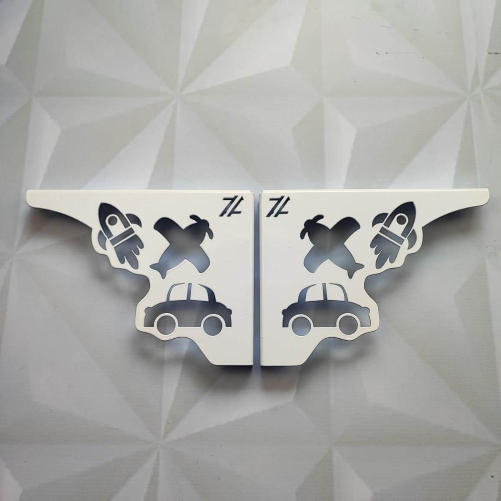 Par Mãos Francesas Ornamentada Decorativa 20cm Menino Carro e Avião Branco Aço