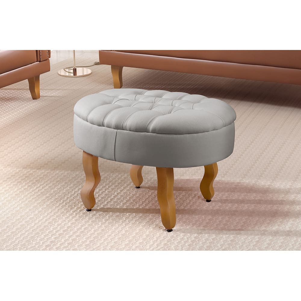 Puff Elizabeth Chesterfield
