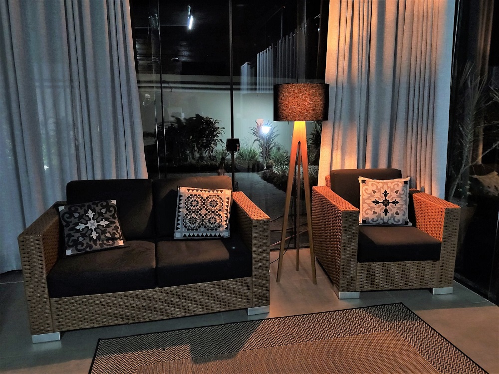 Luminária de Piso Desmontável Austria 2 com Cupula em Tecido Preto