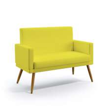 Poltrona Namoradeira Vega Com Rodapé Sued Amarelo Aradecor