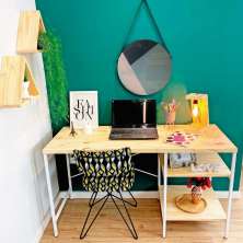 Mesa para Escritório de Ferro e Madeira com Prateleiras Style Industrial Natural e Branco