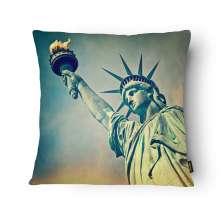 Almofada Design 043 Estatua da Liberdade 43 x 43 cm Branco, Azul