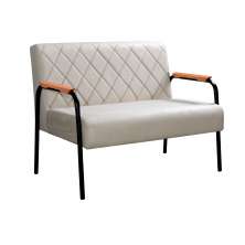 Sofá Namoradeira 2 Lugares Ludmilla Com Apoio De Braço Madeira/metal - Suede Bege Claro