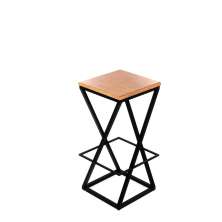 Banqueta Alta Industrial Cozinha Bar Balcão Bistro Zenite sem Encosto Madeira Metalon Preto. 62cm