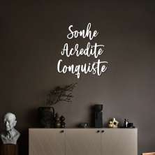 Frase de Parede Sonhe Acredite e Conquiste 120x108 Branco