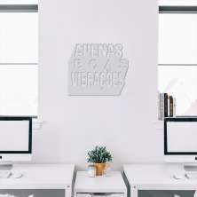 Quadro Escultura Frase Boas Vibrações 60x52 Cinza