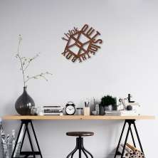Quadro Escultura Frase Think Outside the Box 80x74 Marrom
