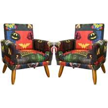 Kit 2 Poltronas Decorativas Nina Infantil Para Quarto Infantil Suede Estampa Herois Pé Castanho