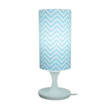 Abajur Tripé Madeira Branca e Cúpula Chevron Azul e Branco 32 cm x 15 cm