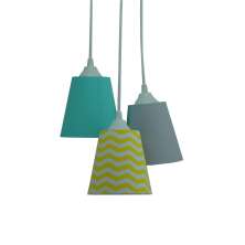 Lustre Pendente Triplo Quarto de Bebê Chevron Amarelo, Verde e Cinza