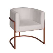 Poltrona Base Industrial Bronze para Sala Lety Bouclê Off White