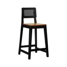 Banqueta Gabi Madeira Maciça Encosto c/ Telinha c/ 68cm Altura - Preto Assento Madeira Amêndoa
