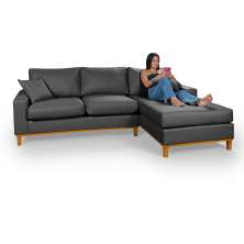 Sofá Living Amsterdã Com Chaise 3 Lugares Revestido Linho Base em Madeira