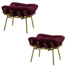 Kit 2 Puffs Decorativos Sala de Estar Abel Base de Madeira Dourada Suede Bordô G41 - Gran Belo