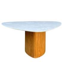 Mesa de Jantar Cone orgânica Redonda 120x123 cm Base Freijó Tampo Mármore