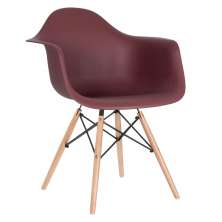 Cadeira Charles Eames Eiffel DAW com braços e pés de madeira clara Marrom