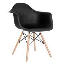Cadeira Charles Eames Eiffel DAW com braços e pés de madeira clara Preto