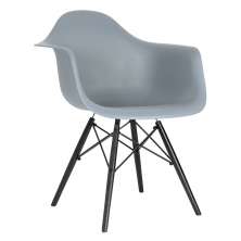Cadeira Charles Eames Eiffel DAW com pés de madeira preta Cinza médio