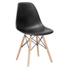 Cadeira Charles Eames Eiffel DSW com pés de madeira clara Preto